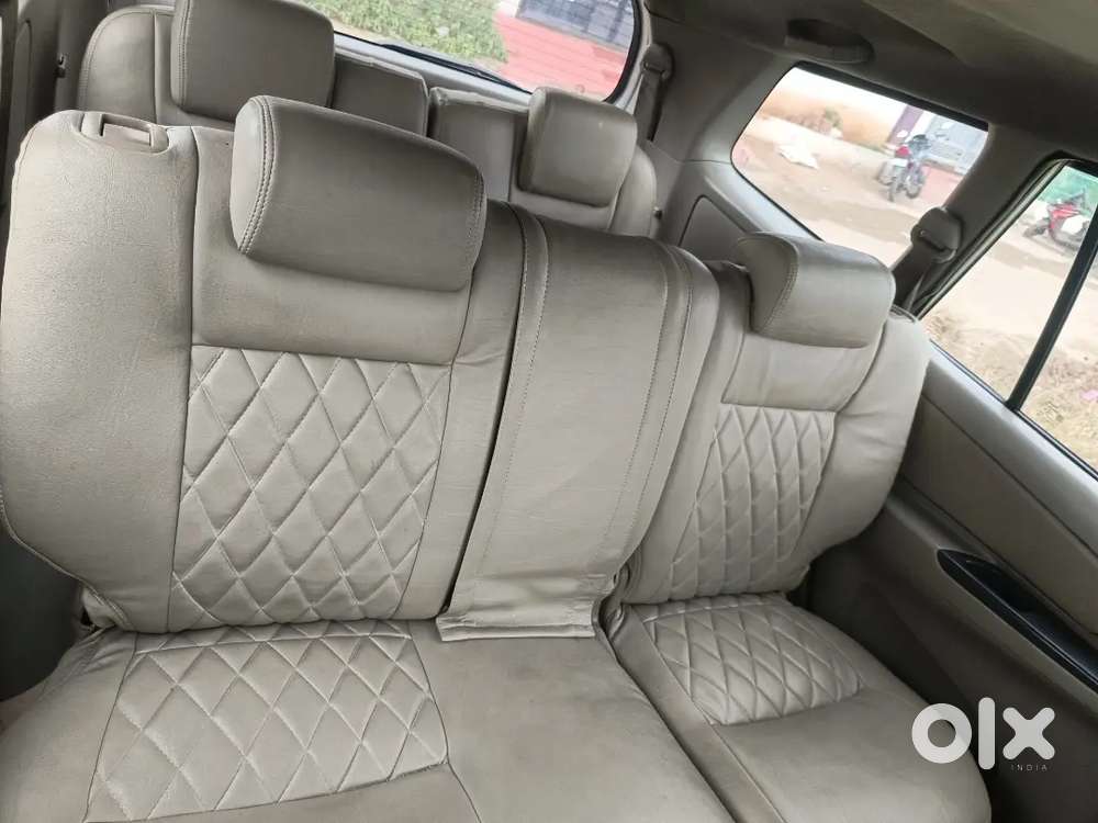 Toyota Innova Diesel 2015 8 Str