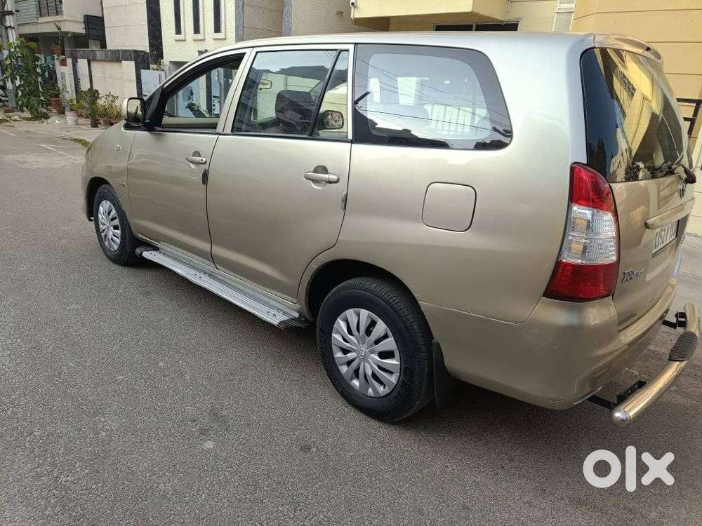 Toyota Innova 2.5 Gx 7 Str Bs-iii, 2009, Diesel