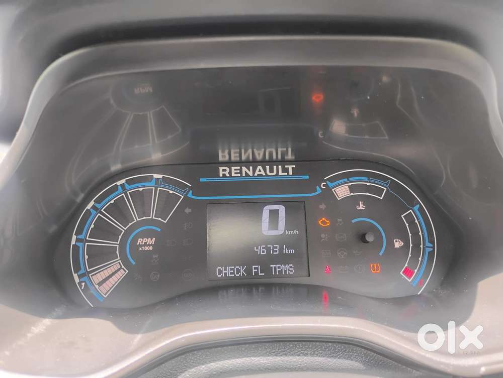 Renault Triber Rxl, 2023, Petrol