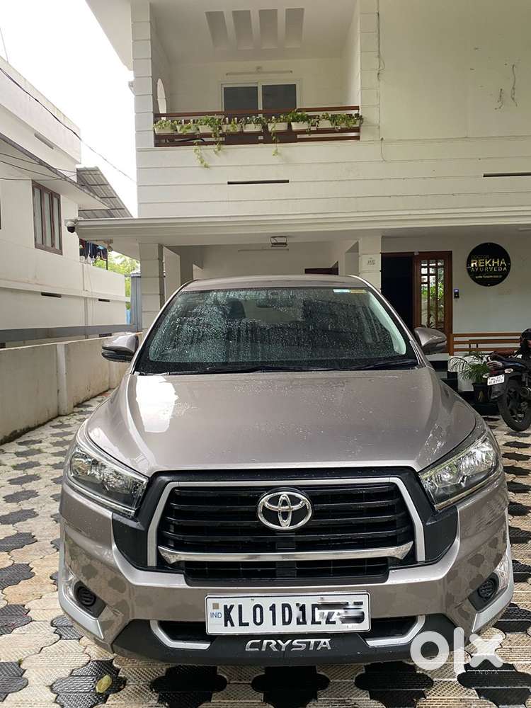 Toyota Innova Crysta Diesel 2025