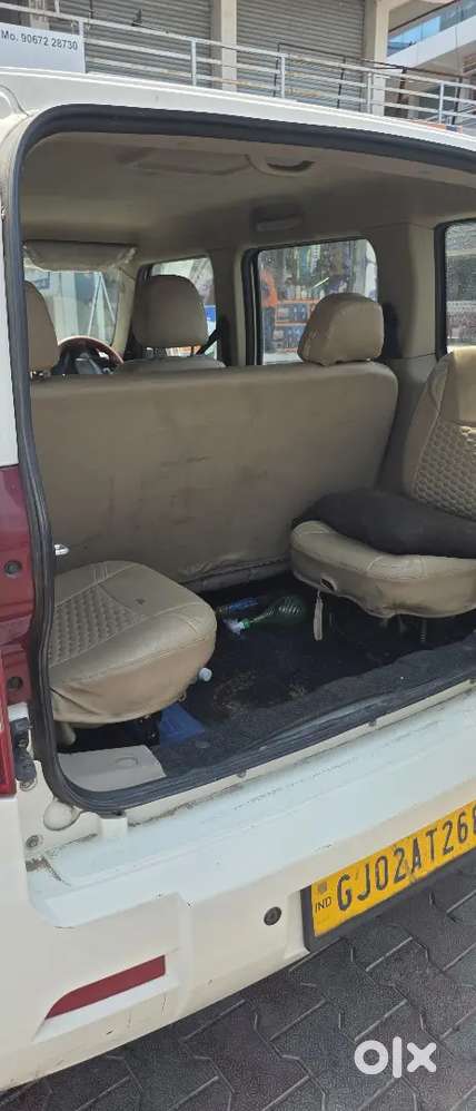 Mahindra Neo N4
