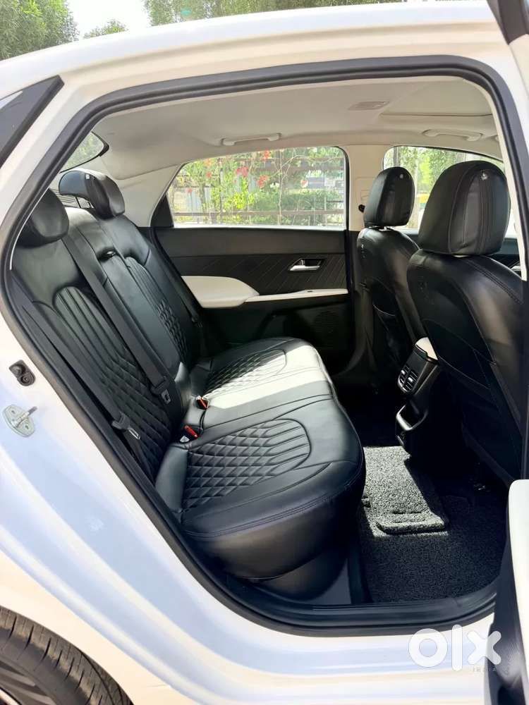 Hyundai Verna 1.5 Sx (o) Vtvt Ivt, 2024, Petrol