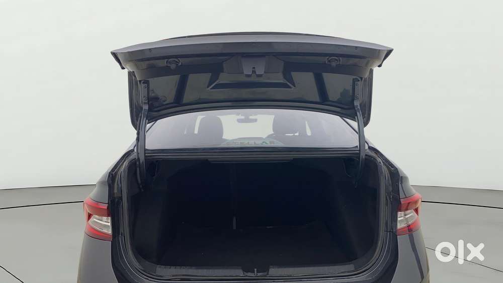 Skoda Slavia 1.5 Tsi Style Dsg, 2022, Petrol