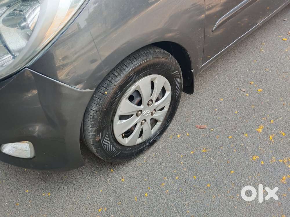 Hyundai I10 Sportz, 2011, Petrol