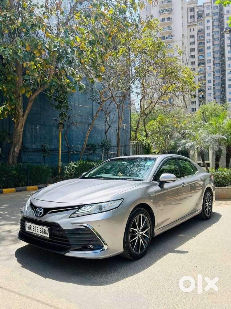 Toyota Camry Hybrid, 2022, Petrol