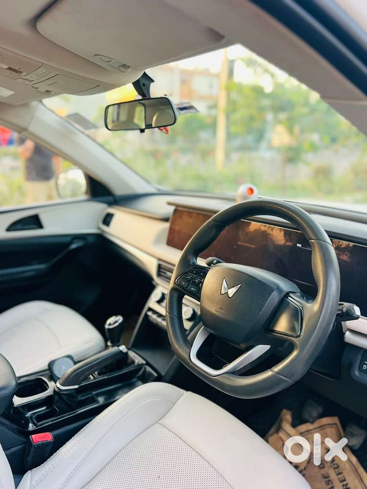 Mahindra Xuv700 2.2 Ax 5 Diesel Mt 7 Str, 2022, Diesel