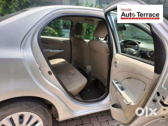 Toyota Etios 1.5 V, 2016, Petrol