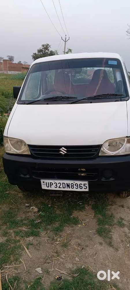 गाड़ी में कोंकणी नहीं पेट्रोल सीएनजी दोनों मस्त चलते एसी कोलिंग बेस्ट