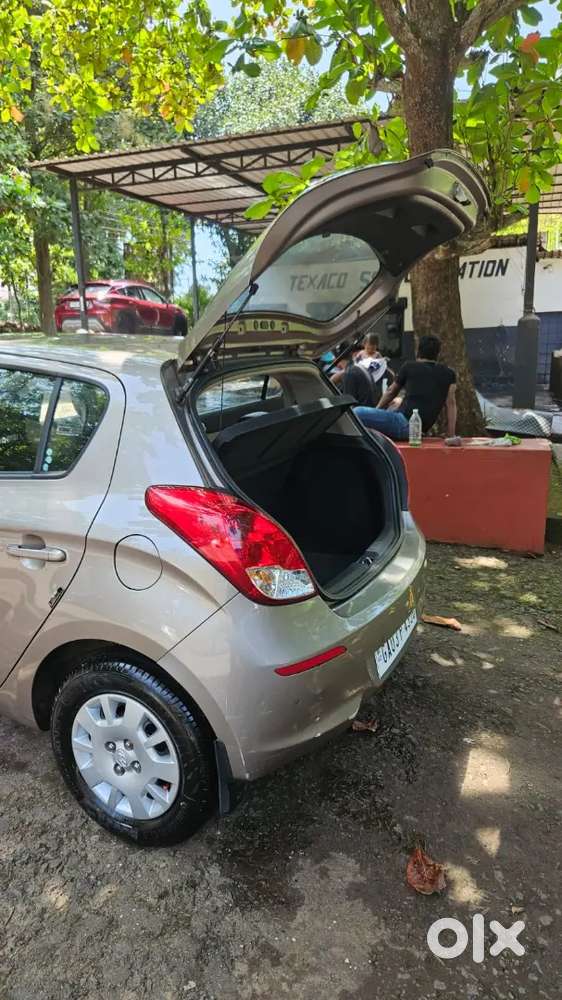 Hyundai I20 2013 Petrol Well Maintained