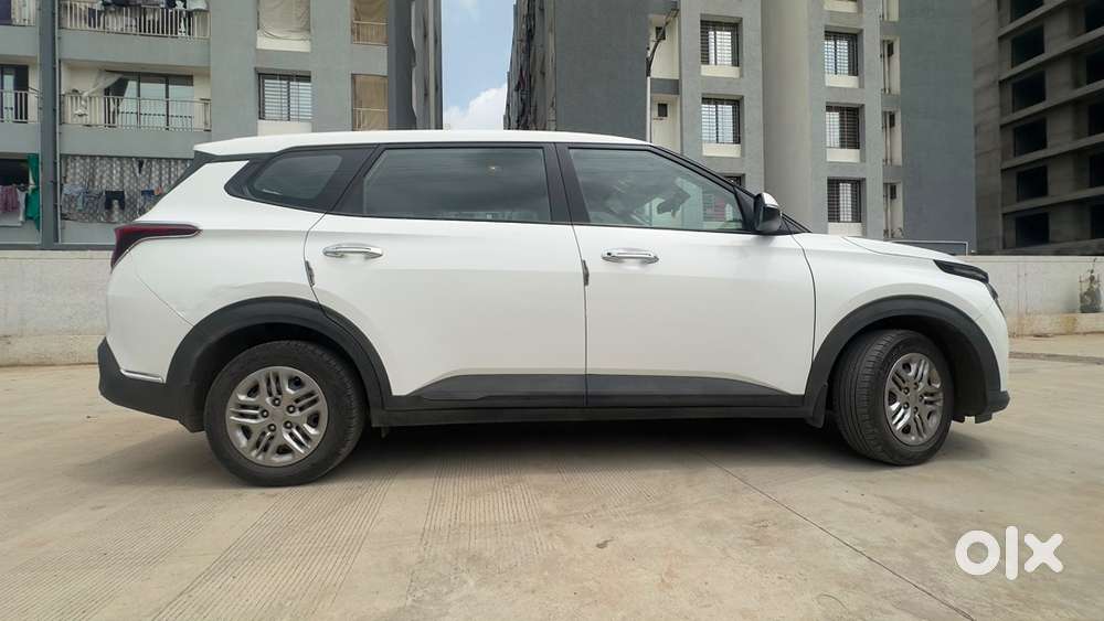 Kia Carens Cng & Hybrids Well Maintained