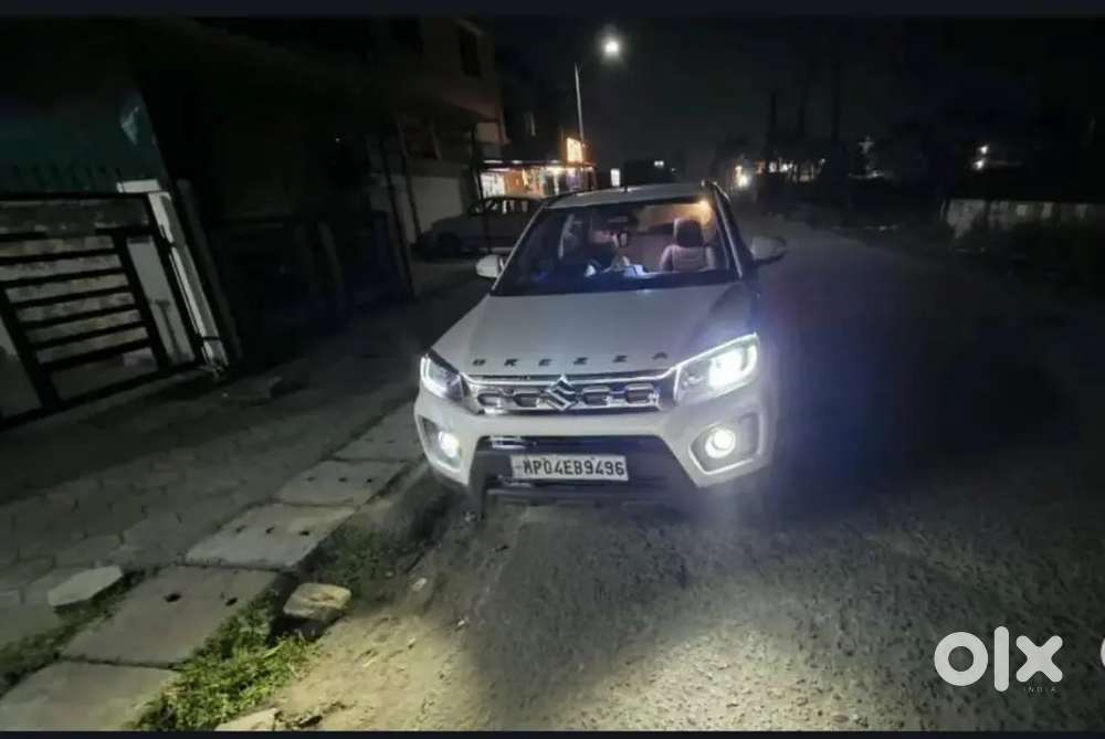 Maruti Suzuki Brezza Vxi 2021