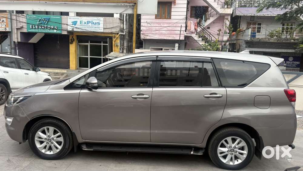 Toyota Innova Crysta 2.4 G Mt 7 Str, 2019, Diesel