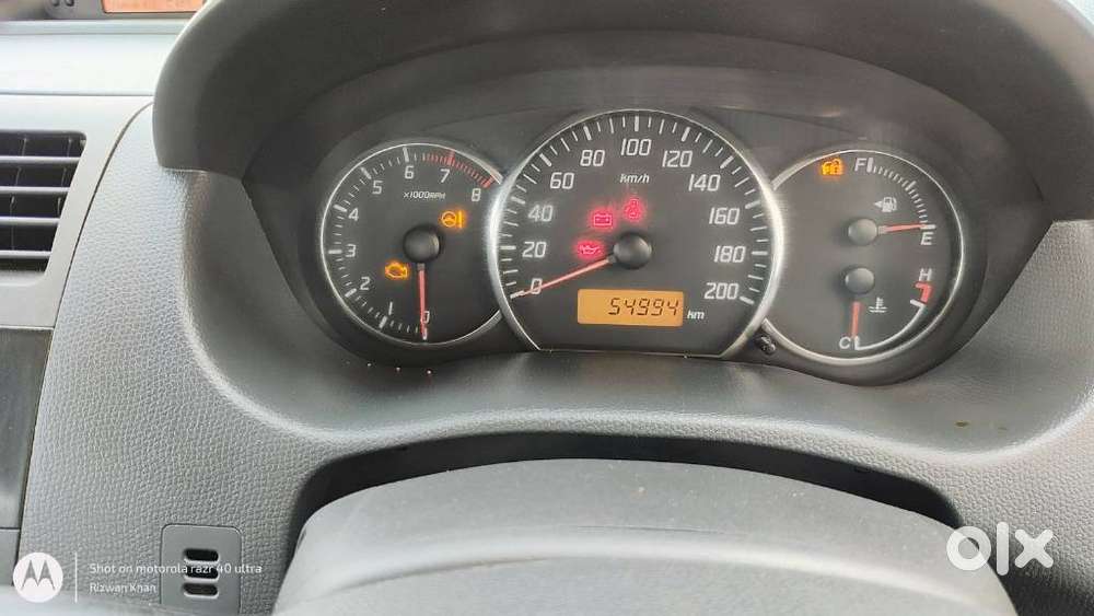 Maruti Suzuki Swift Dzire Vxi, 2011, Petrol