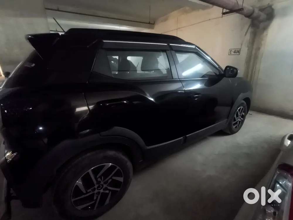 Mahindra Xuv 3xo 2024 Ax5