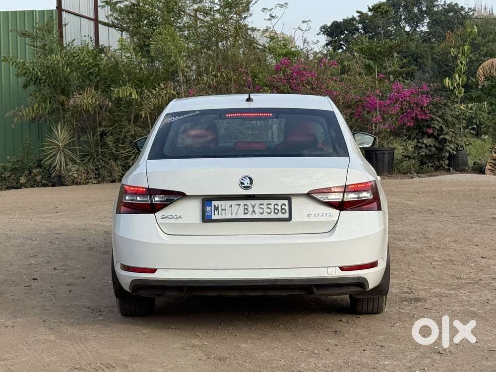 Skoda Superb L&k 2.0 Tdi At, 2019, Diesel