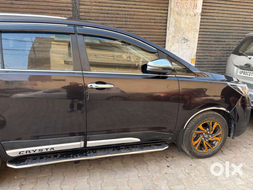 Toyota Innova Crysta 2.4 G Mt 7 Str, 2022, Diesel