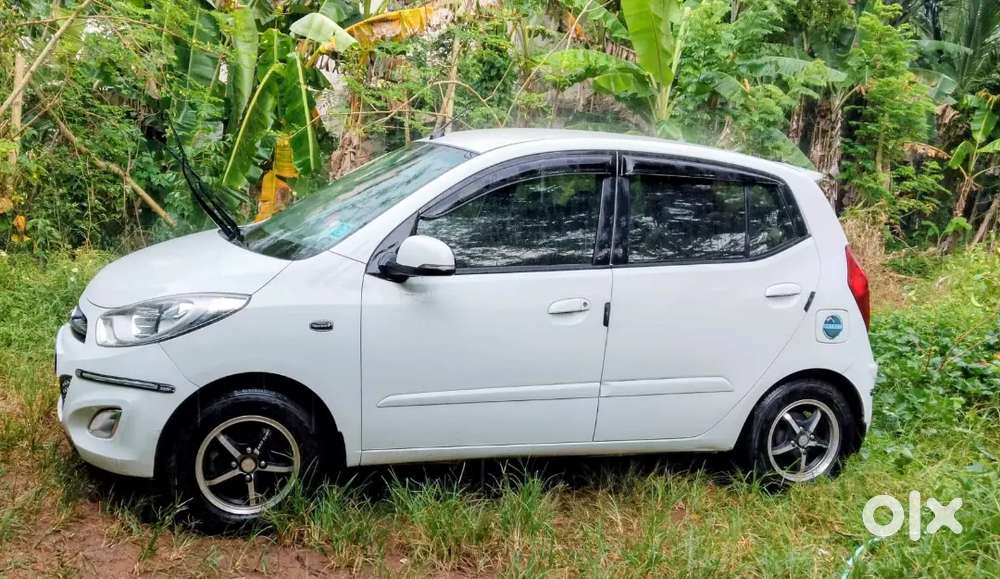 Hyundai I10 Sportz 2011 Car