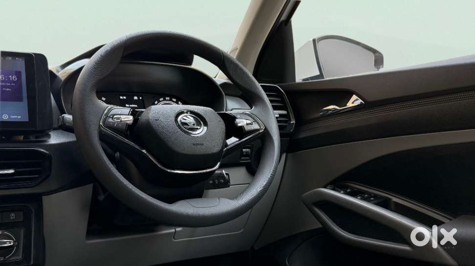 Skoda Kylaq Signature At, 2025, Petrol