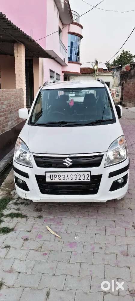 खड़ी रहती है चलने का टाइम नहीं है