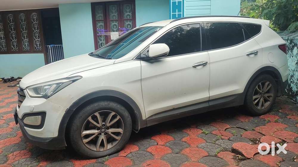 Hyundai Santa Fe 2016 Diesel Well Maintained