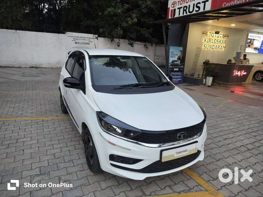 Tata Tiago 1.2 Revotron Xta, 2025, Petrol