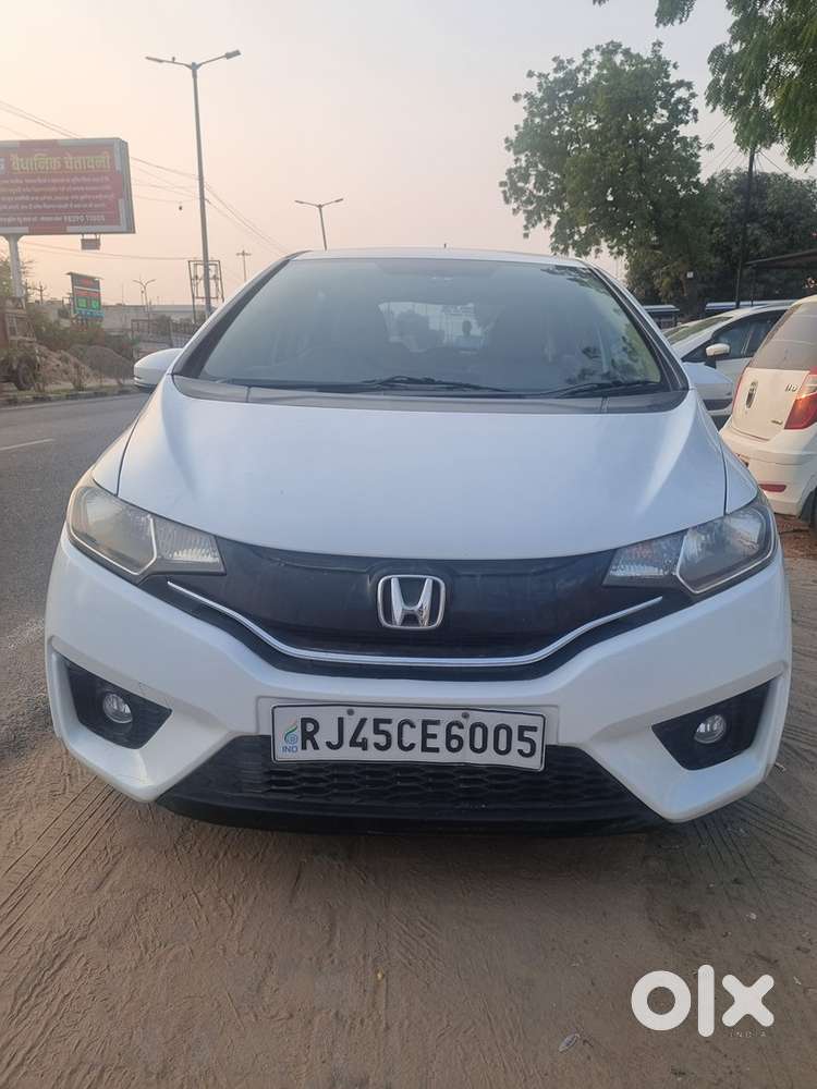 Automatic Honda Jazz 1st Owner New Tyres