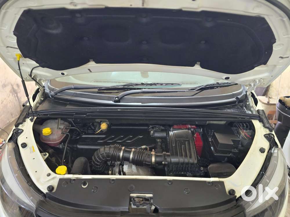 Mahindra Marazzo M6 8str, 2019, Diesel