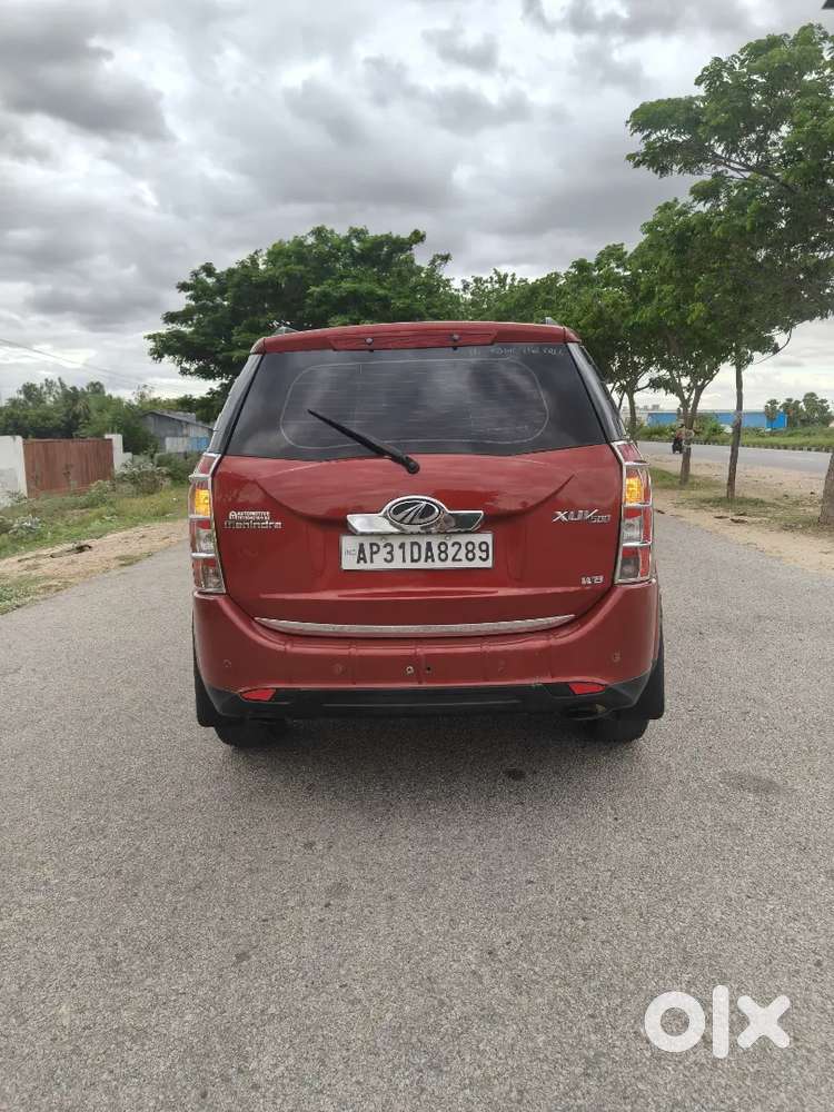 Mahindra Xuv500 2015 Diesel 125000 Km Driven