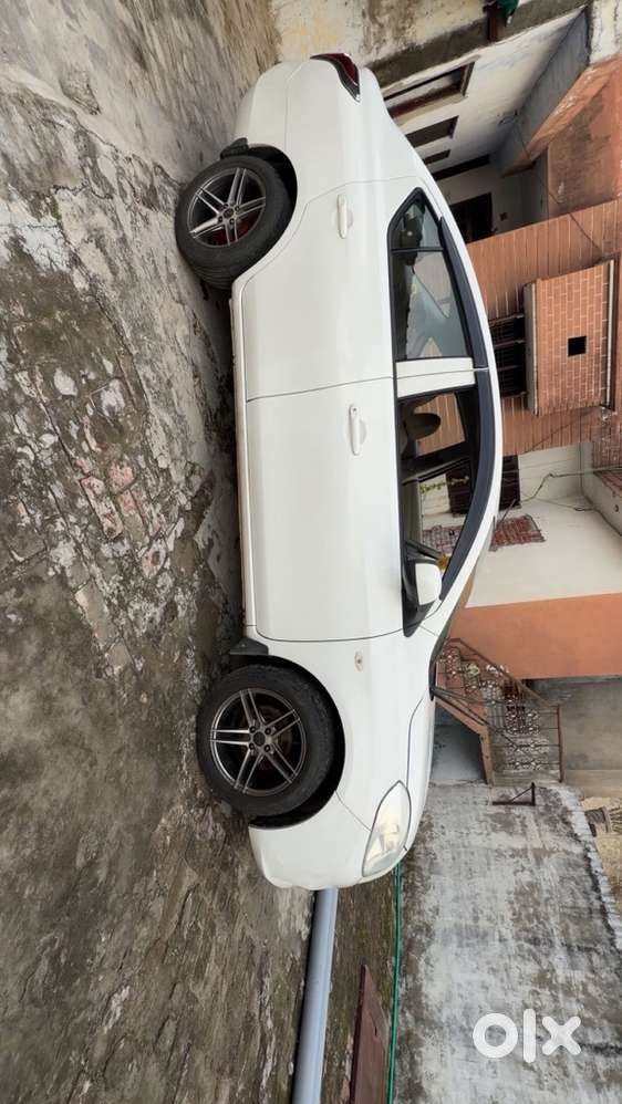 Nissan Sunny Petrol Manual 2014