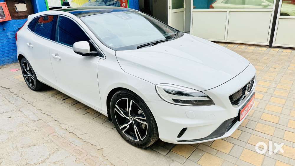 Volvo V40 D3 R Design, 2017, Diesel