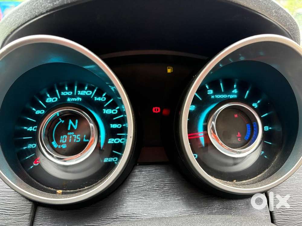 Mahindra Xuv500 2018 Diesel Well Maintained