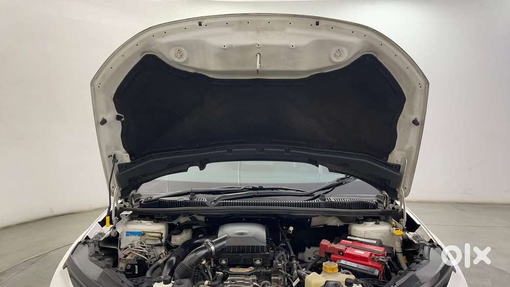 Tata Nexon Pure (s) 1.2 Petrol 6amt, 2024, Petrol