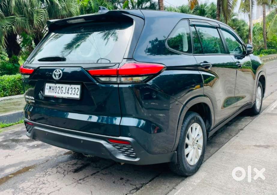 Toyota Innova Hycross Gx (o), 2025, Petrol