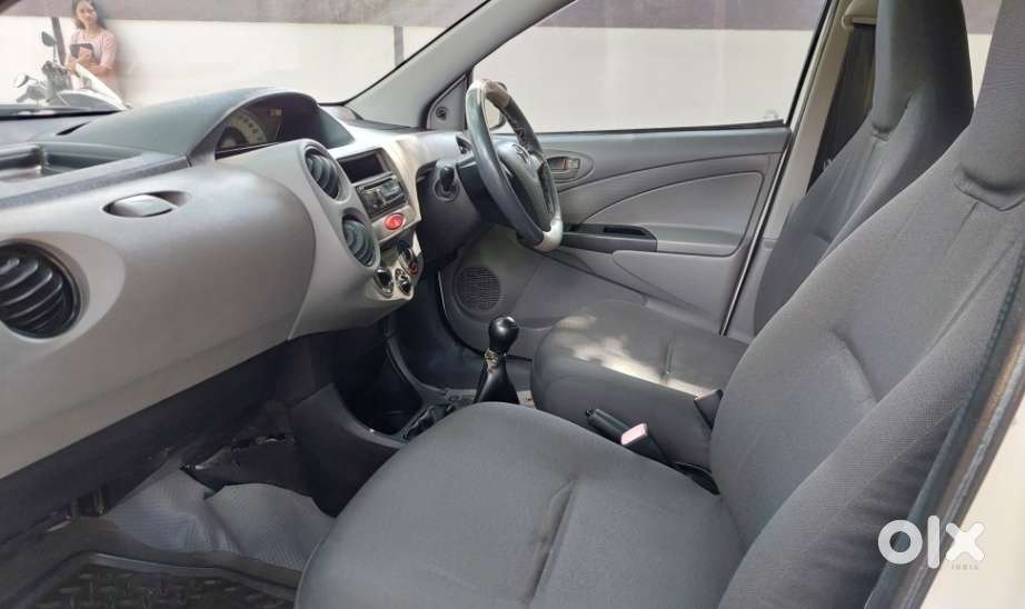 Toyota Etios 2010-2012 G, 2011, Petrol
