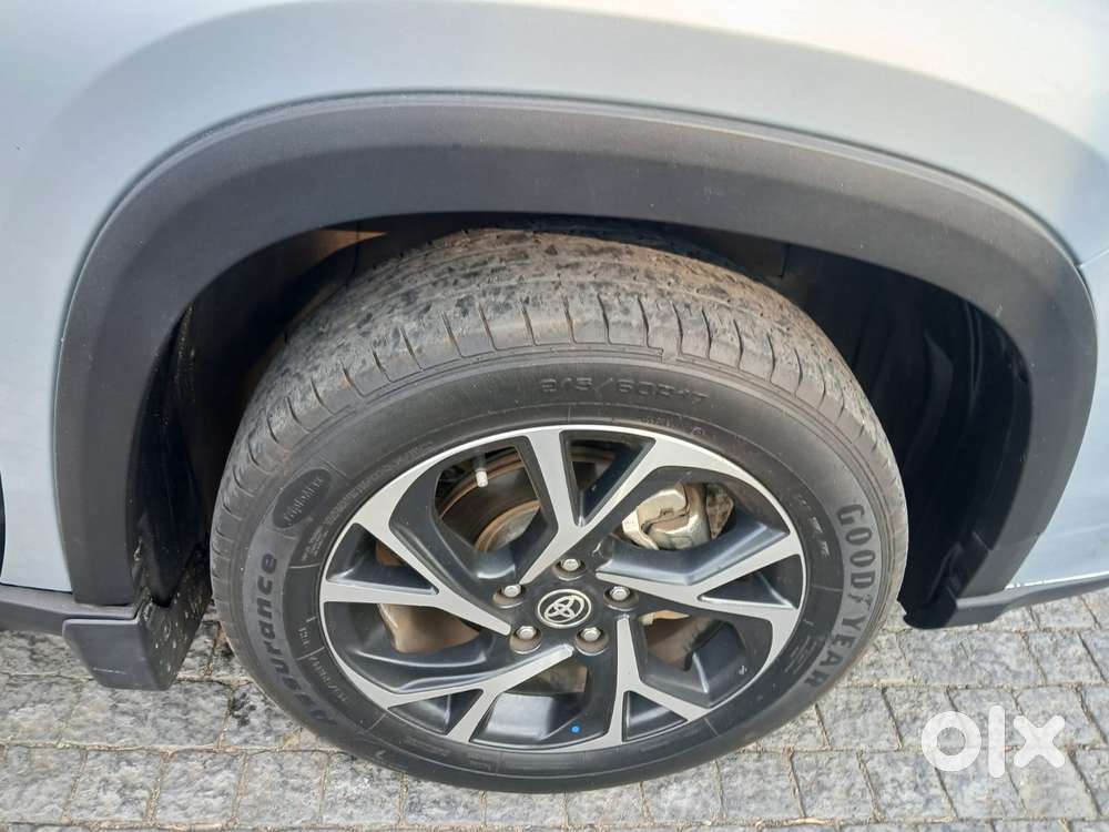 Toyota Urban Cruiser Hyryder 1.5 V Hybrid, 2022, Petrol