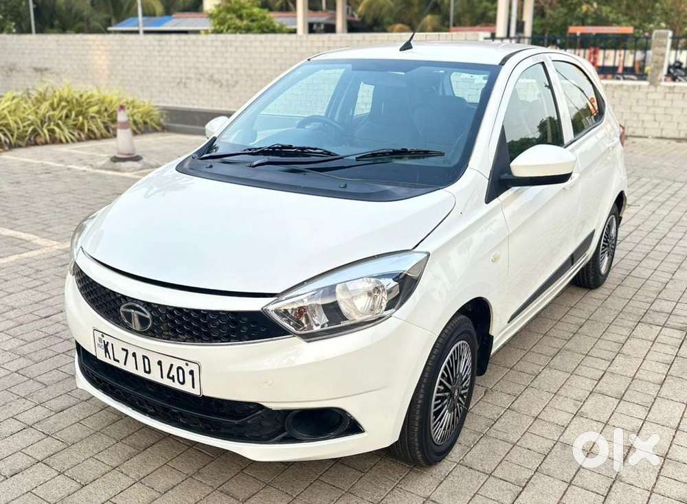Tata Tiago 1.2 Revotron Xt (o), 2016, Petrol