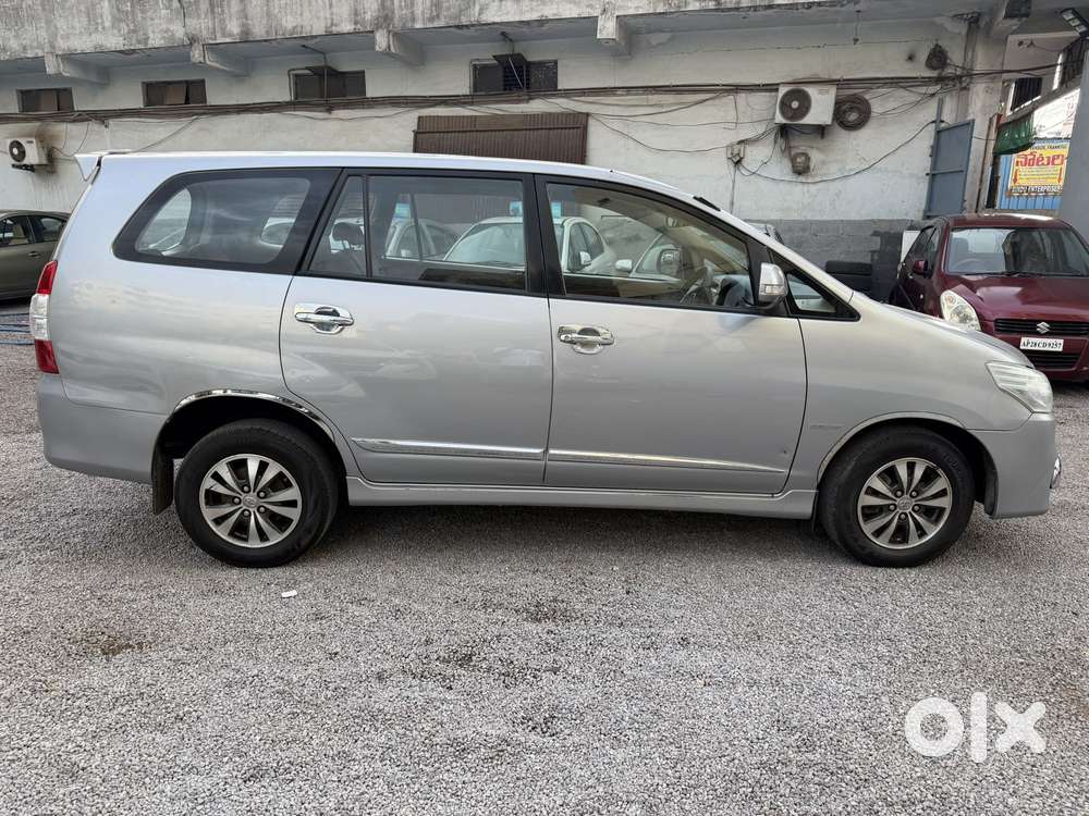Toyota Innova 2.5 Vx 8 Str, 2015, Diesel