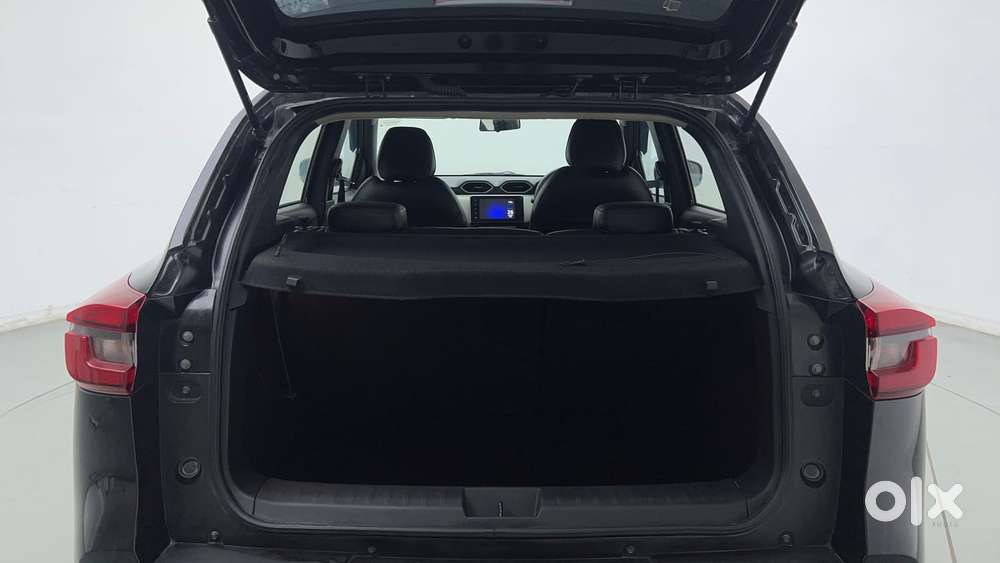 Nissan Magnite 1.0 Xv, 2021, Petrol