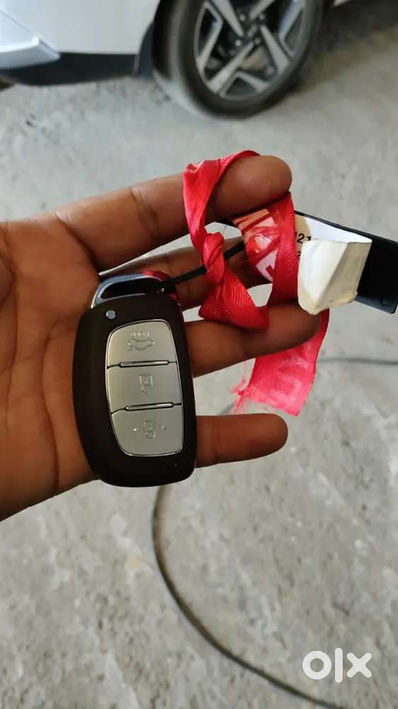 Hyundai Aura 2025 Cng & Hybrids 13000 Km Driven