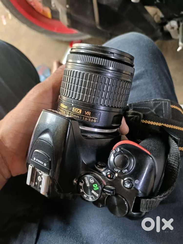 Nikon D5600 with 18-55mm Kit lens