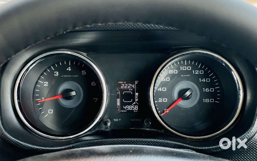 Mahindra Tuv 300 T10, 2019, Diesel