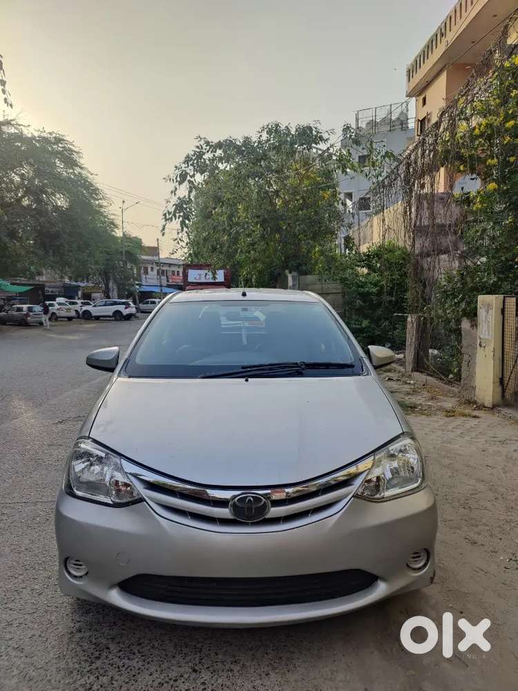 Toyota Etios Liva 2014 Petrol Well Maintained