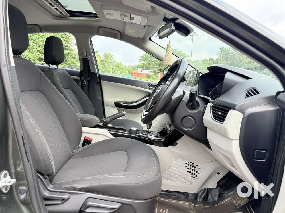 Tata Nexon 1.2 Revotron Xza Plus (o) Amt, 2020, Petrol