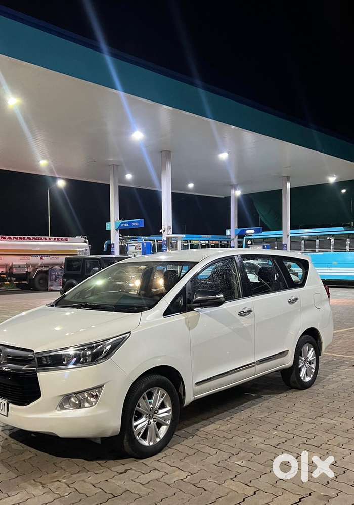 Toyota Innova Crysta 2018