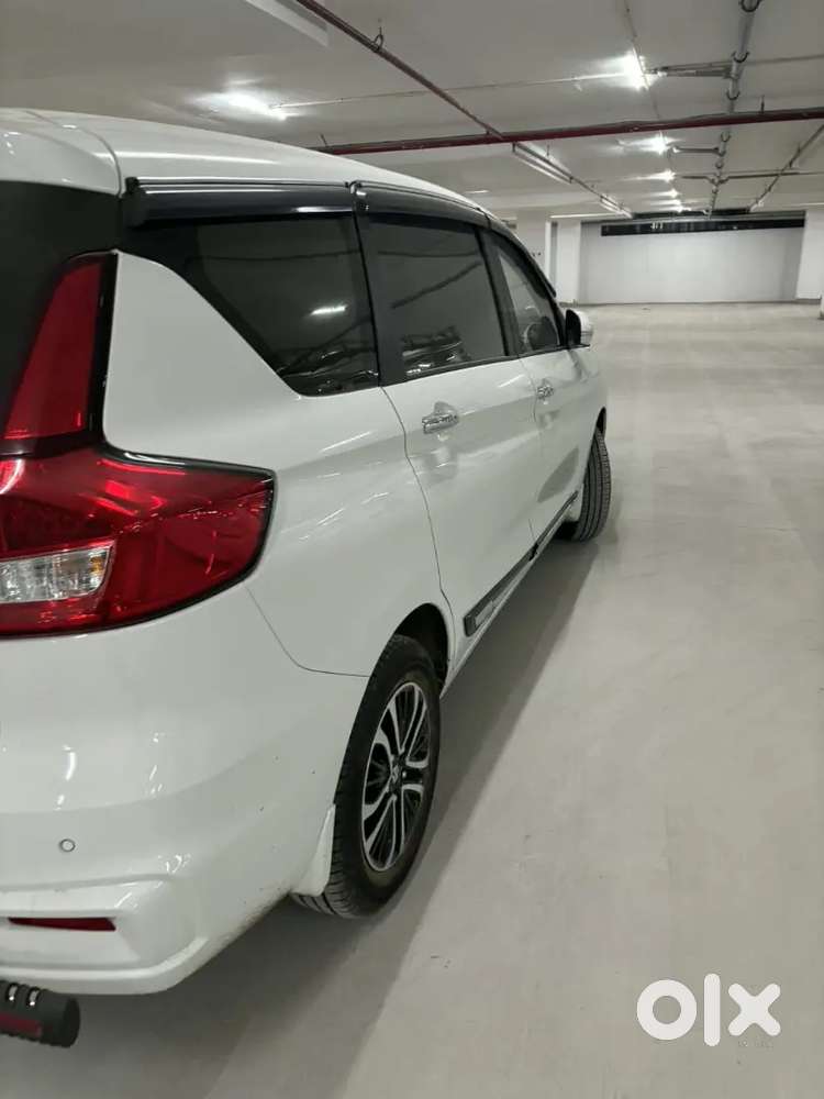 Maruti Suzuki Ertiga Zxi 2024 Top Model
