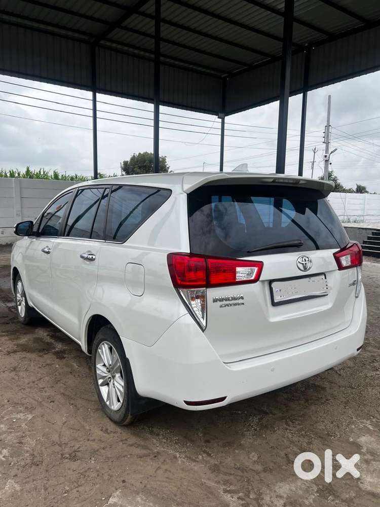 Toyota Innova Crysta 2016
