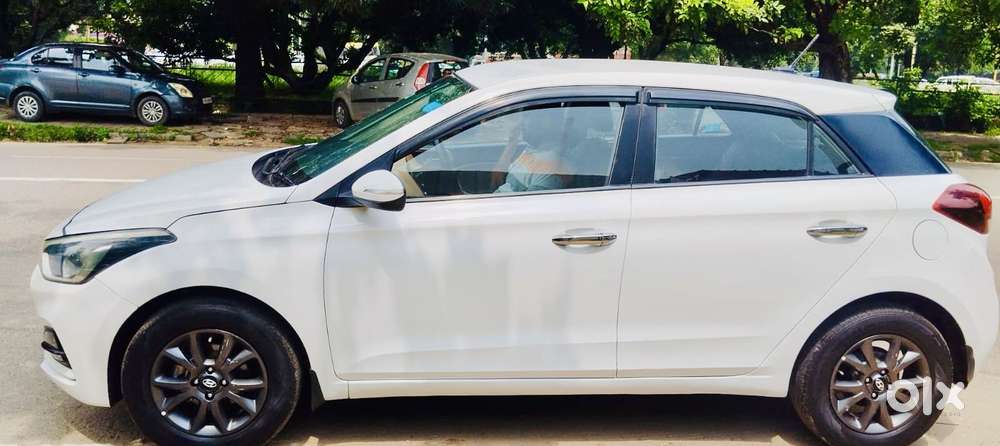 Hyundai Elite I20 Sportz Opt 1.4, 2020, Petrol