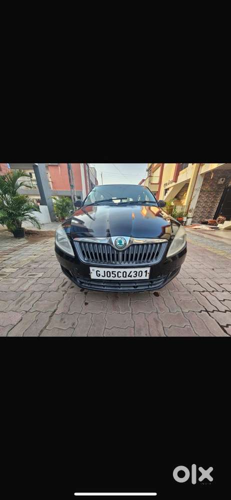 Skoda Fabia Petrol Manual 2011