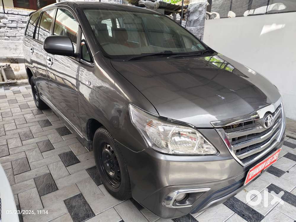 Toyota Innova 2.5 G (diesel) 8 Seater, 2013, Diesel