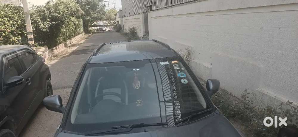 Xuv 300,2022 Model,1st Owner,diesal,60000 Driven